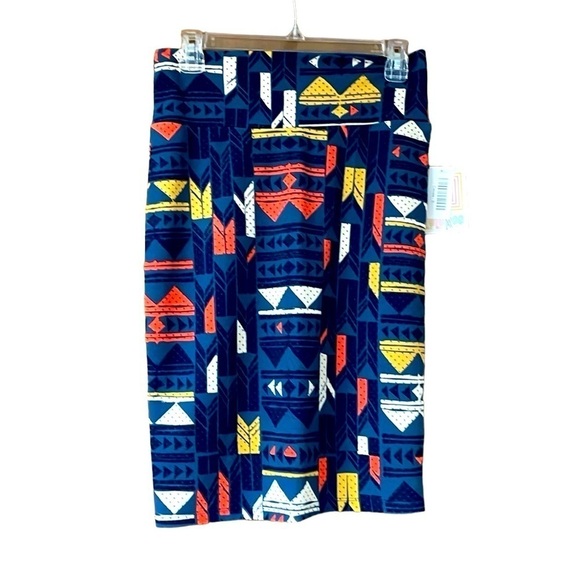 size small LulaRoe Cassie pencil skirt - Picture 1 of 4
